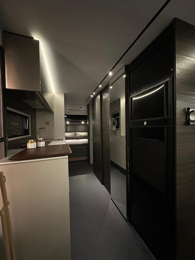Santa'S Luxury Trailer Otel Rovaniemi Dış mekan fotoğraf