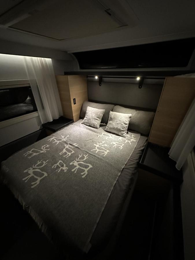 Santa'S Luxury Trailer Otel Rovaniemi Dış mekan fotoğraf